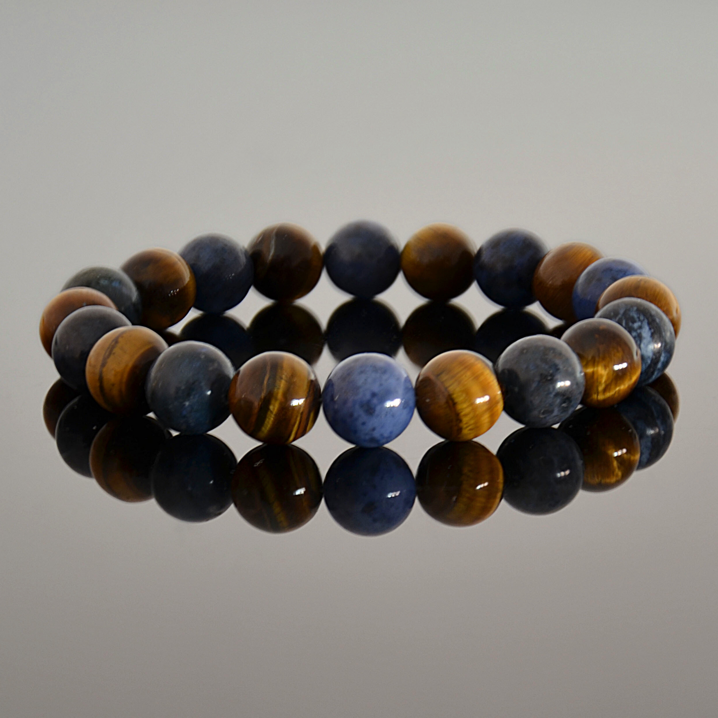 Bracelet en perles d'apatite bleu pétrole